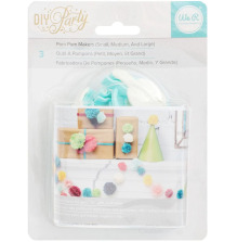We R Makers DIY Party Pom Pom Makers � 3 Sizes